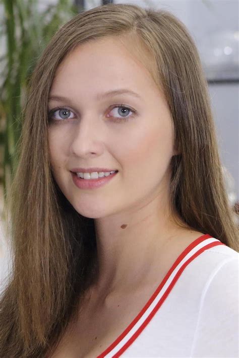Rare: A Good Facial for Stacy Cruz : r/StacyCruz .